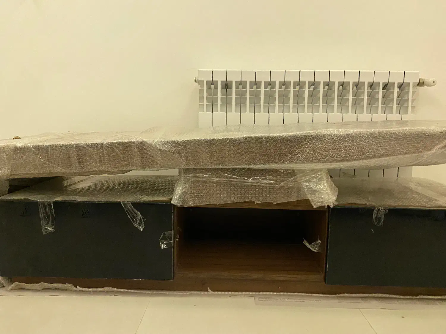 میز تلویزیون تمام ام دی اف شرکتی|میز تلویزیون|رشت, منظریه|دیوار