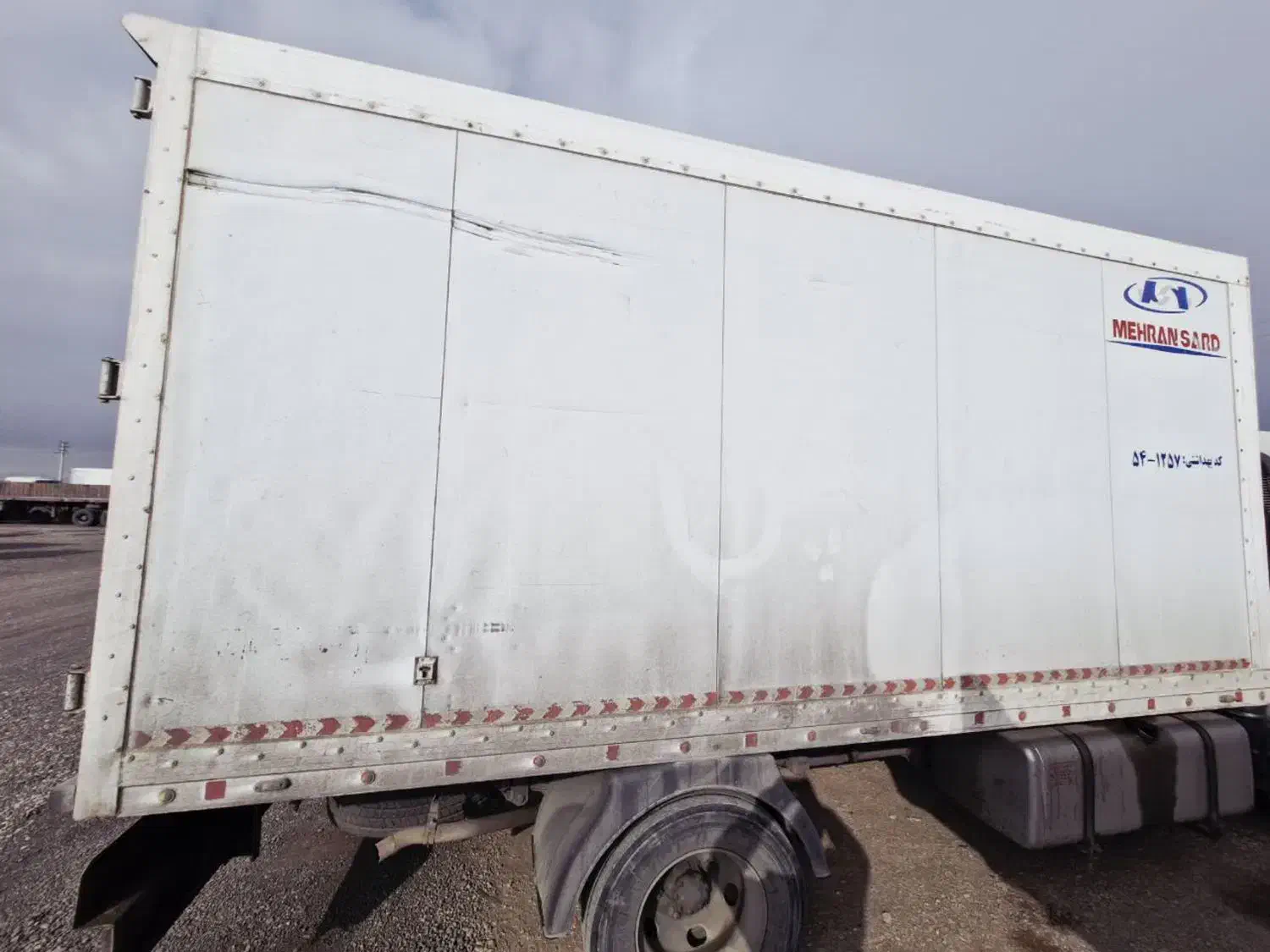 یخچال ایسوزو|قطعات یدکی و لوازم جانبی|نجف‌آباد, شهرک صنعتی نجف آباد|دیوار