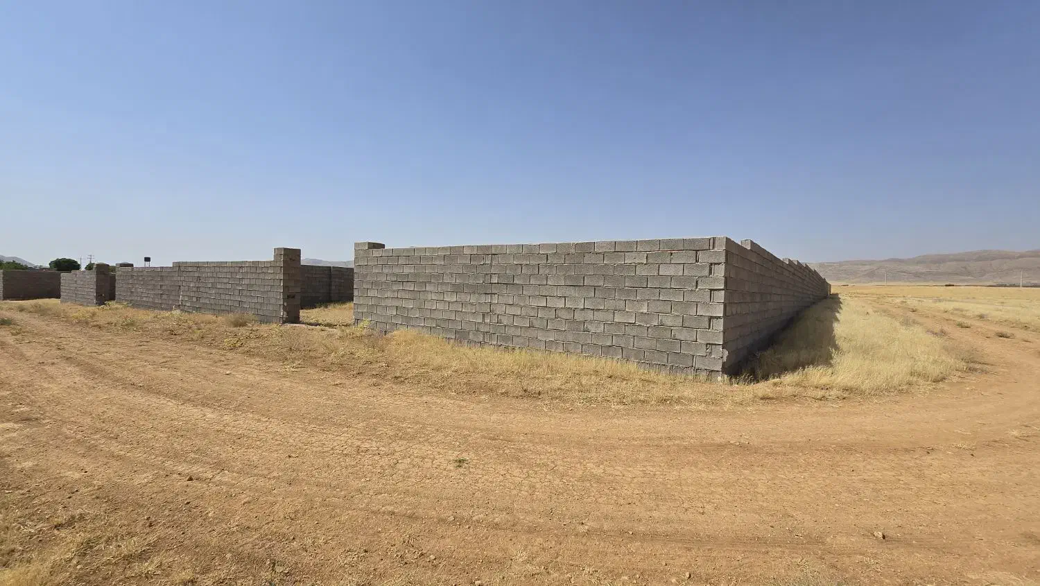 فروش باغشهری ۱۰۰۰ متری اب پرده|فروش زمین و ملک کلنگی|شیراز, کودیان|دیوار