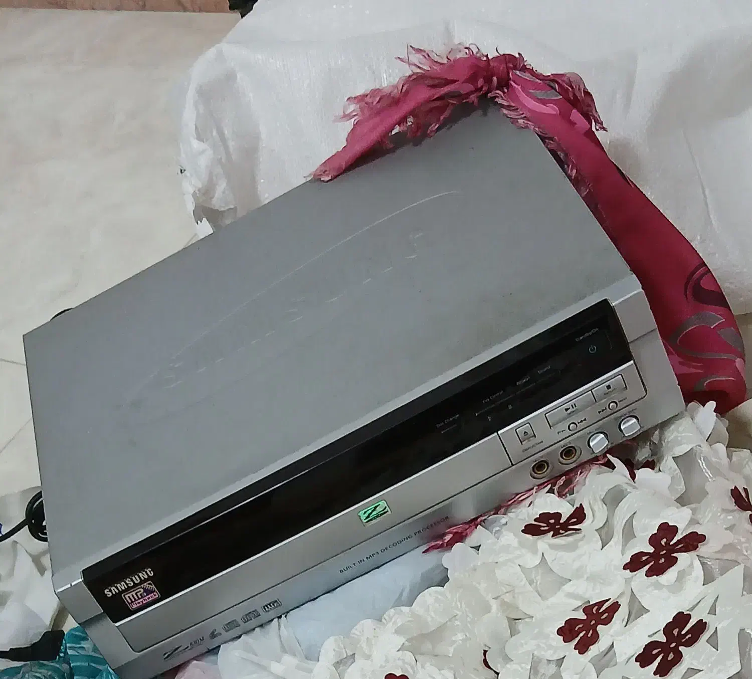 یک عدد سی دی ۳۰۰ تومان|صوتی و تصویری|دالخانی, |دیوار