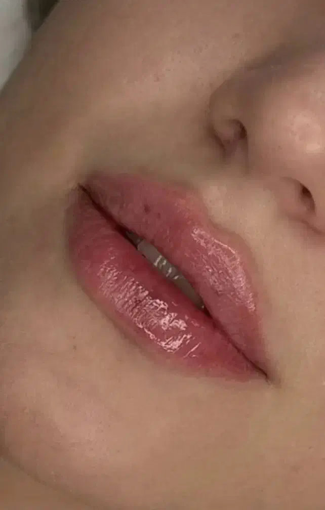 کلینیک تخصصی پوست،مو و زیبایی دکتر فاطمه عروجی|خدمات آرایشگری و زیبایی|تهران, مشیریه|دیوار