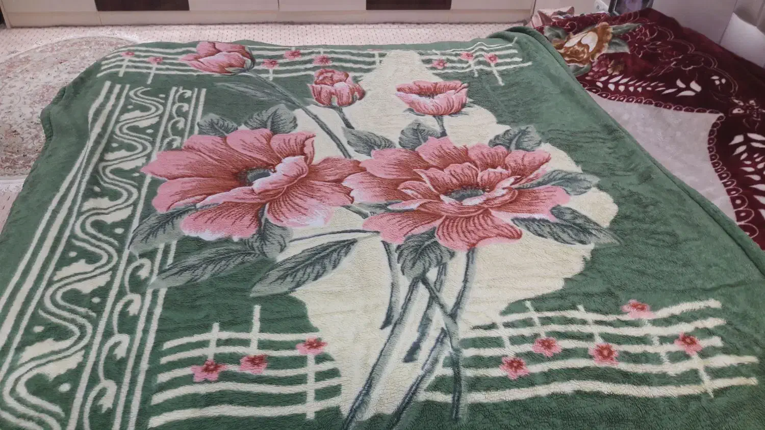 پتو|رختخواب، بالش، پتو|تبریز, |دیوار