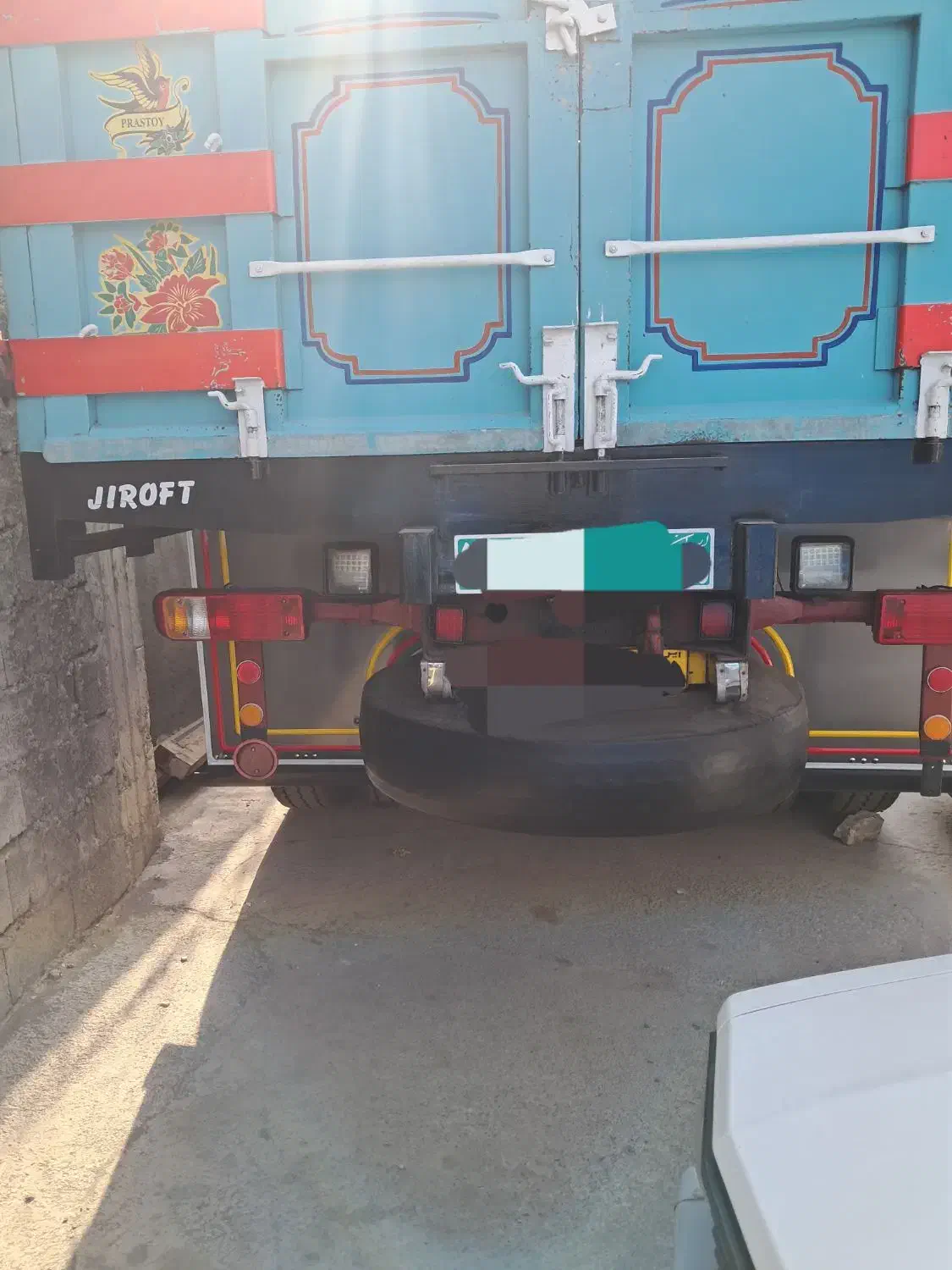 نیازمند راننده پایه یک تک باری|استخدام حمل و نقل|جیرفت, |دیوار