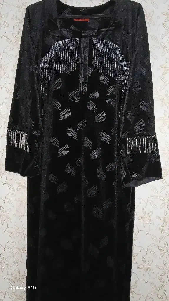 لباس مخمل|لباس|اهواز, کوی رمضان|دیوار