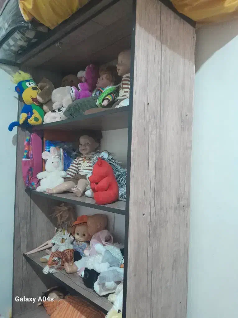 مقداری وسایل خانه و عروسک|حراج|اهواز, پردیس|دیوار