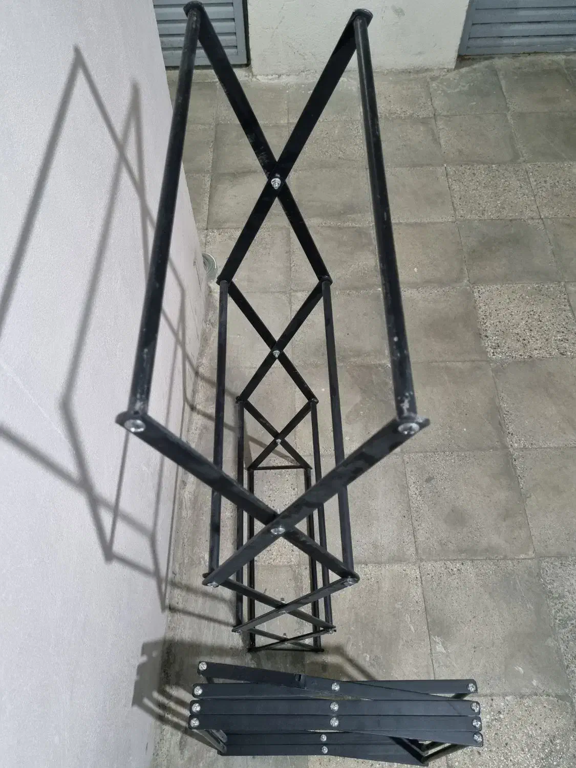 پایه استند فلزی گلدان ـ بند چرمی آویز شلوار|گل و گیاه طبیعی|تهران, مجیدآباد|دیوار