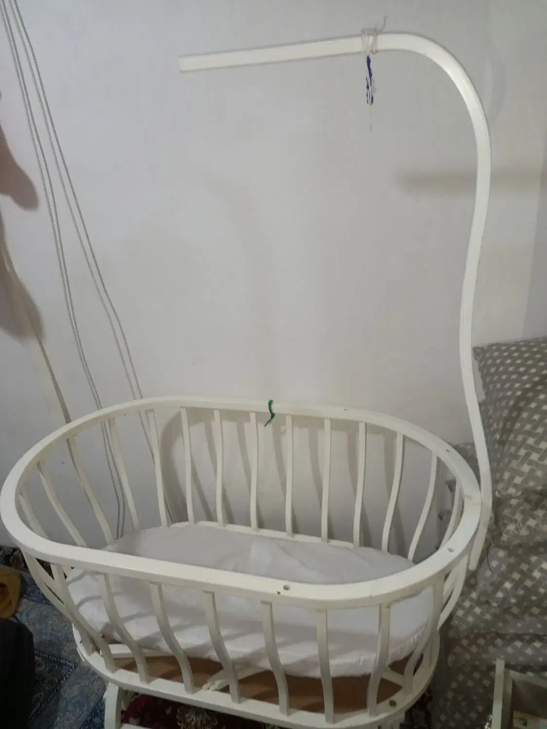 سلام گهواره درحد نو زیاد استفاده نشده|تخت و صندلی بچه|نورآباد, |دیوار