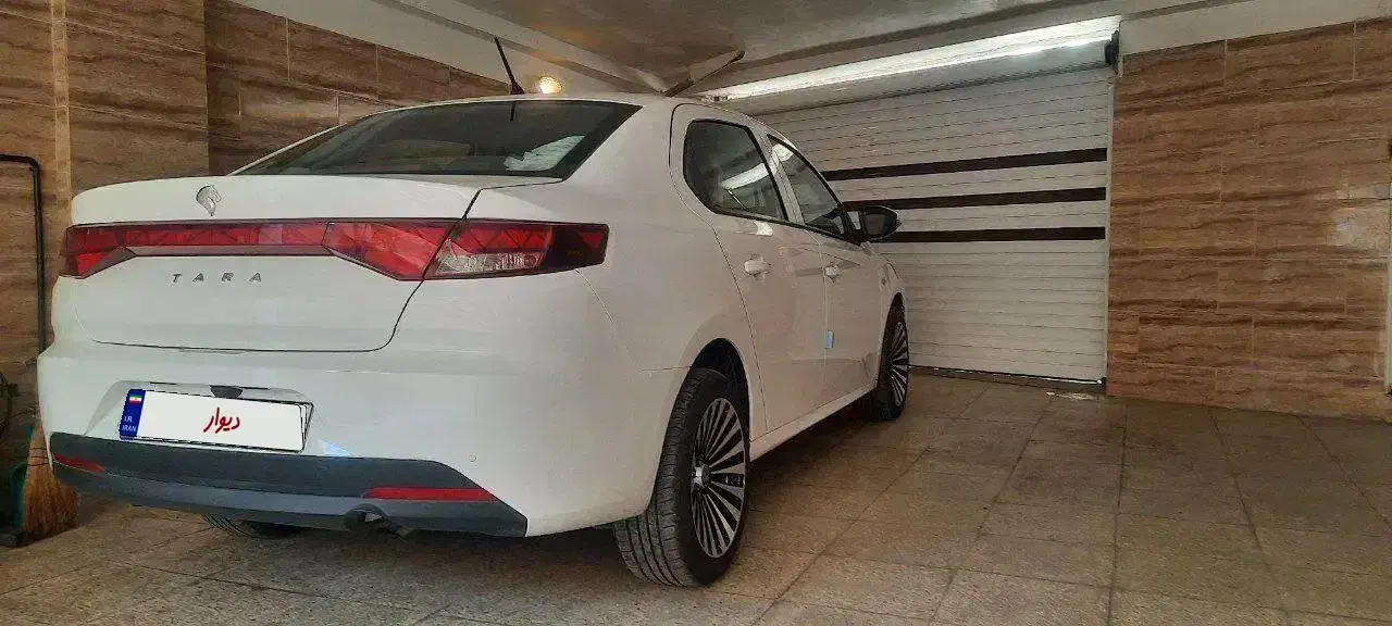 تارا دنده دستی سفید|خودرو سواری و وانت|ساوه, |دیوار