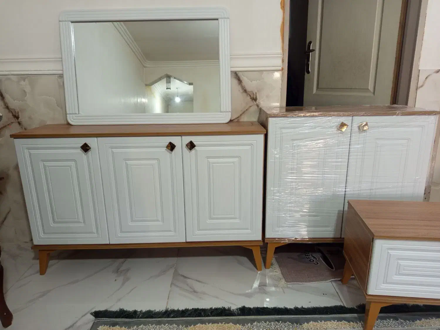 میز کنسول جا کفشی و زیر تلوزیون نو|بوفه، ویترین، کنسول|چهارباغ, |دیوار