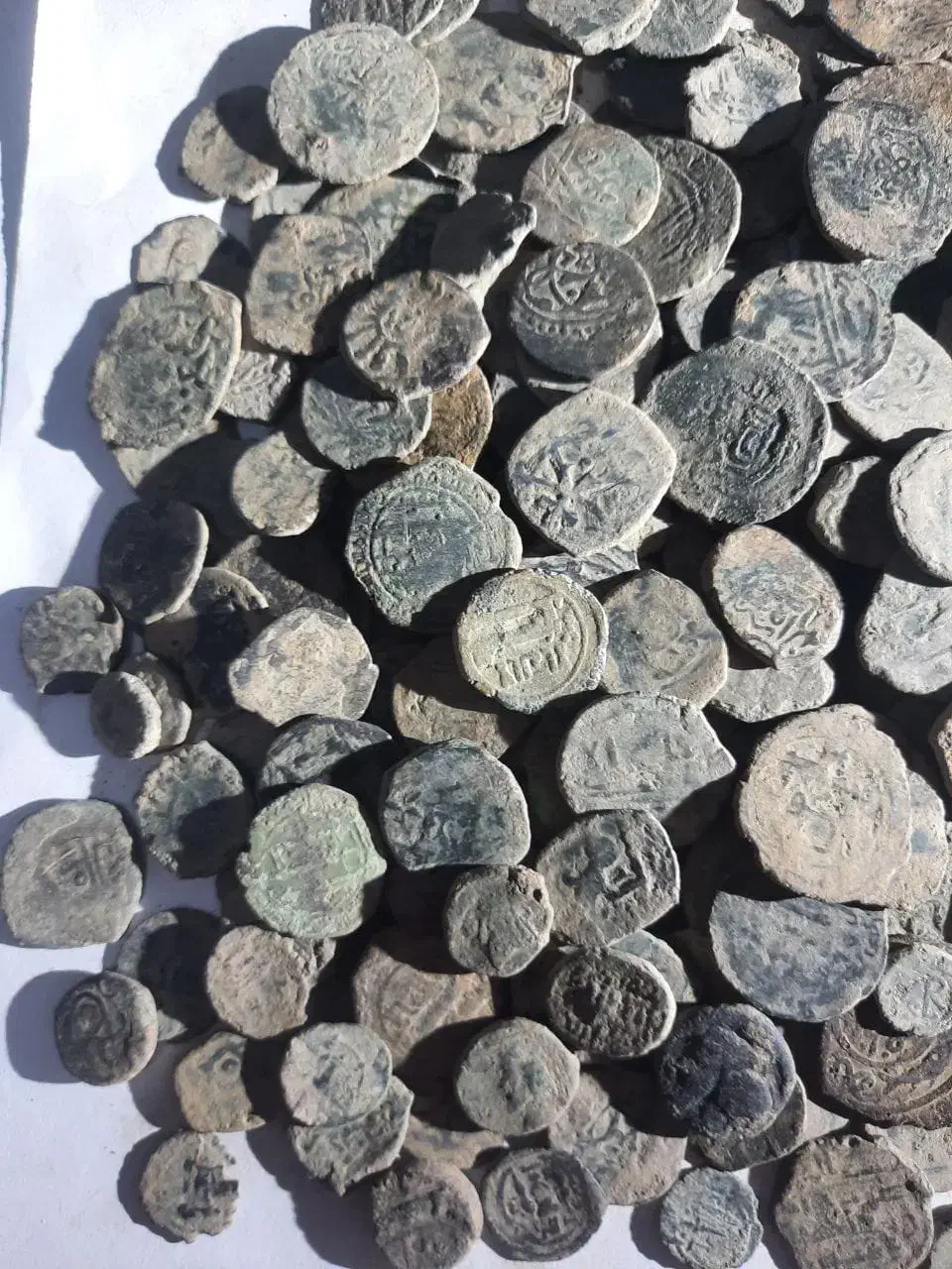 ۱۰۰عدد سکه قدیمی|کلکسیون سکه، تمبر، اسکناس|اصفهان, جاوان|دیوار