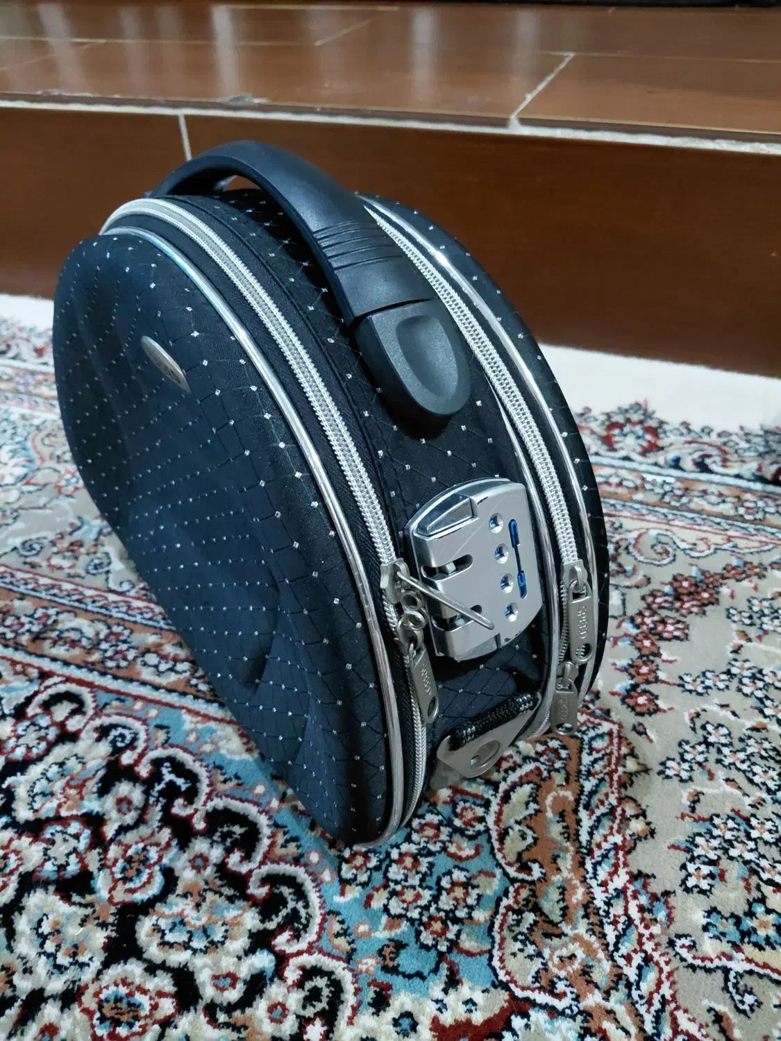 دوعدد کیف|کیف، کفش، کمربند|بندر امام خمینی, |دیوار