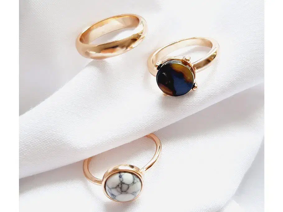 انگشتر طلایی چند تایی نگینی مدل چند رنگ|بدلیجات|شیراز, ملاصدرا|دیوار