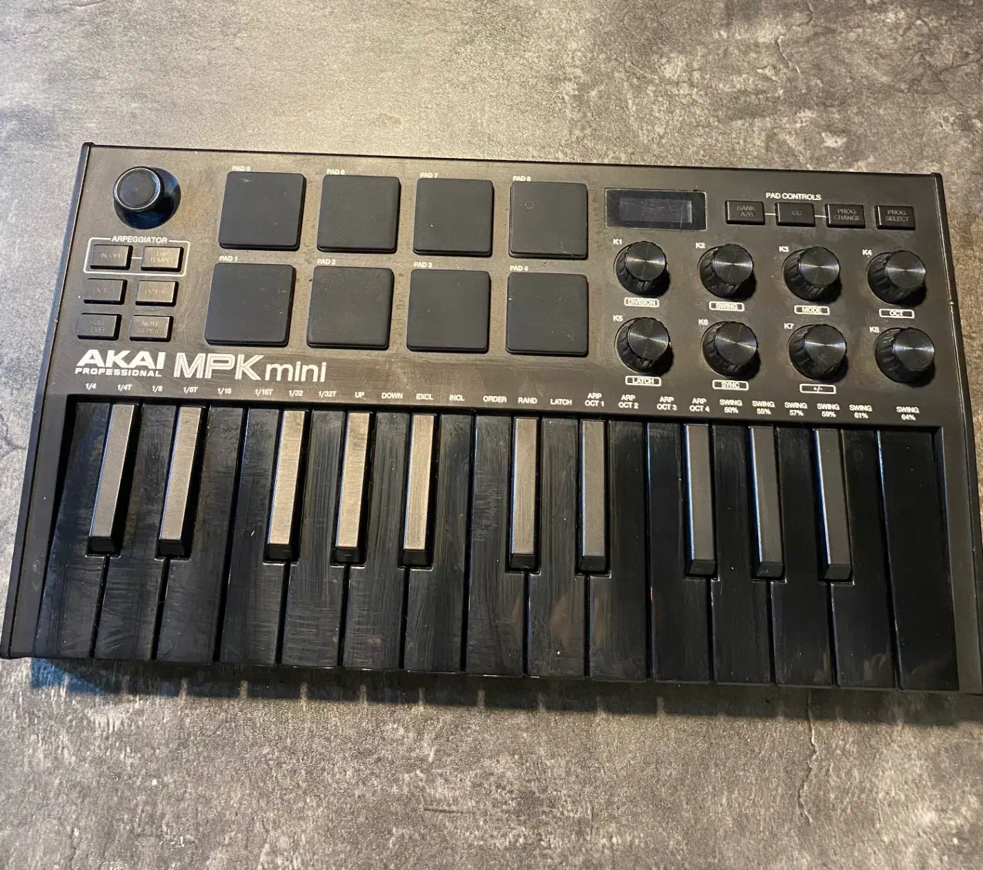 کنترلر Akai mpk mini|آلات موسیقی|تهران, شهرک گلها|دیوار