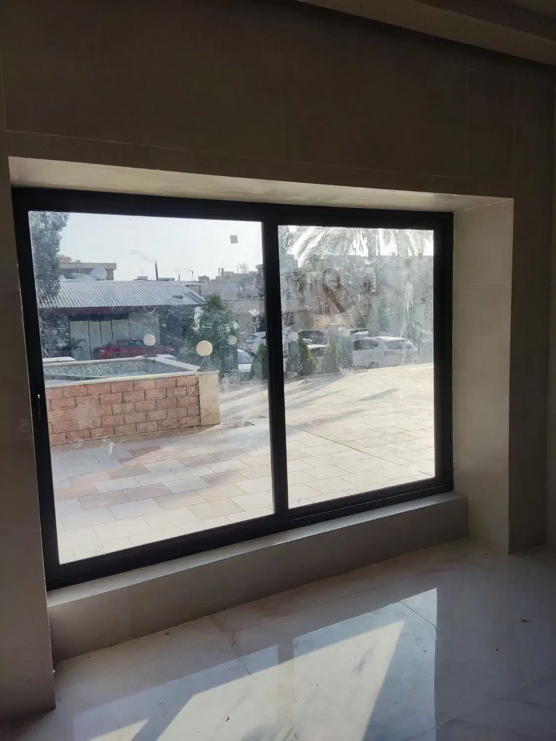 پنجره ریلی تراس جهت جلوگیری ازورودپرندگان وگردوخاک|خدمات پیشه و مهارت|شیراز, نصر|دیوار