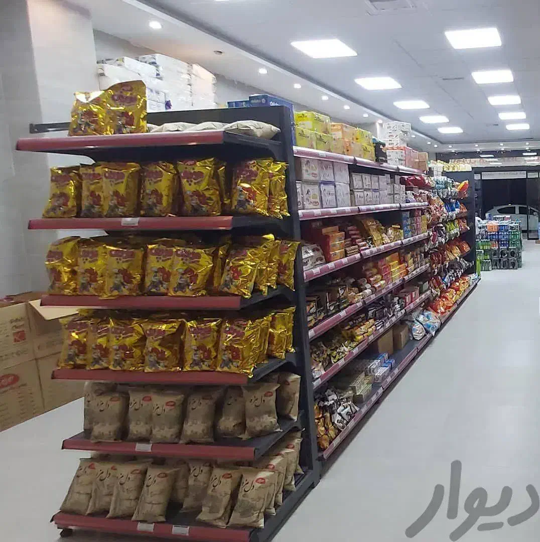 قفسه سیاه|فروشگاه و مغازه|شیراز, فرهنگ شهر|دیوار