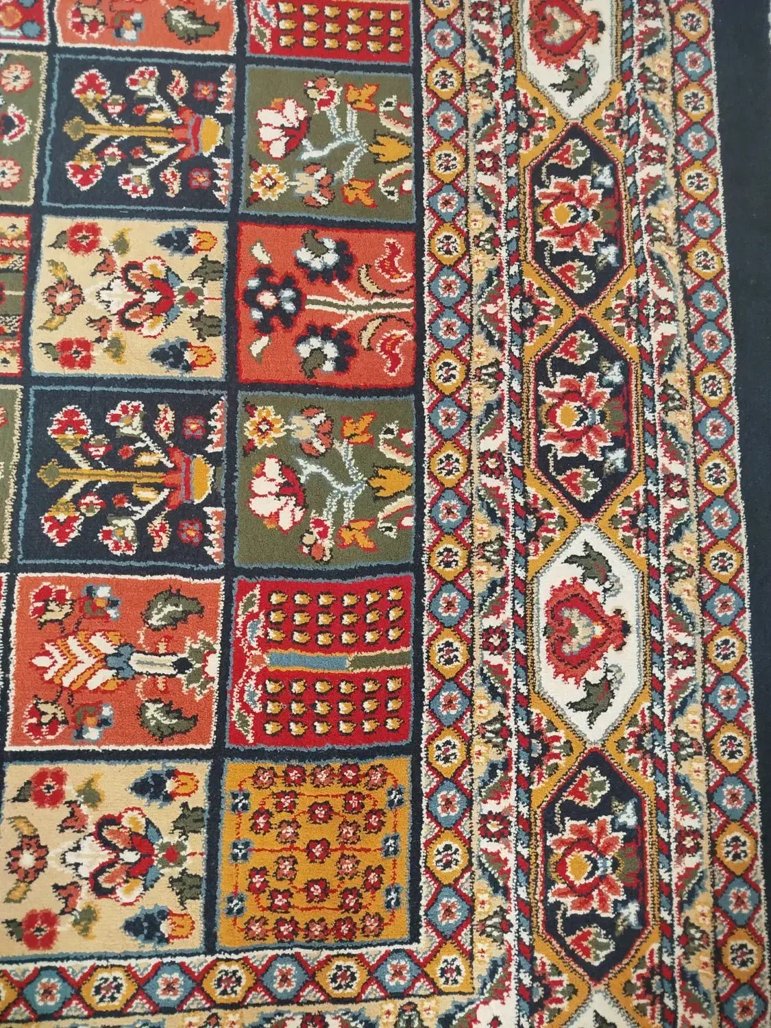 گلیم فرش پرز دار ، کاملا شبیه فرش هست .|فرش|ساوه, |دیوار