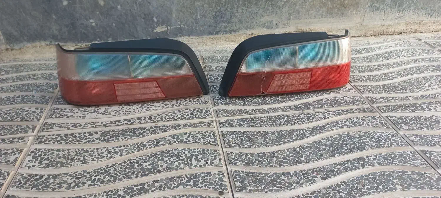 دو عددچراغ عقب پرشیا|قطعات یدکی و لوازم جانبی|خوی, |دیوار