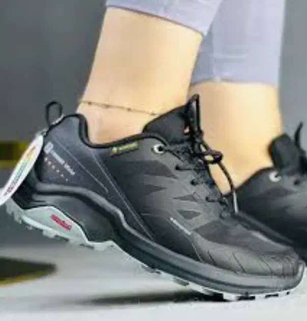 کتانی رانر زنانه خارجی در 4 رنگ جذاب|کیف، کفش، کمربند|اردبیل, |دیوار