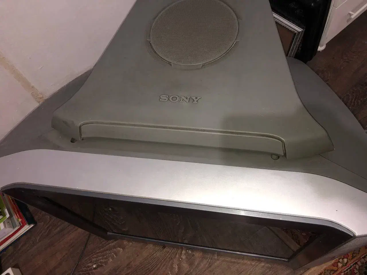 تلویزیون سونی 29 اینچ ترینیترون|تلویزیون و پروژکتور|تهران, ونک|دیوار