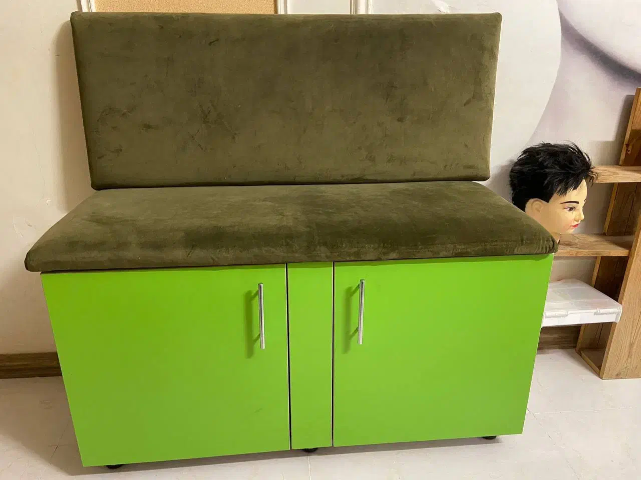 صندلی|صندلی و نیمکت|مشهد, صیاد شیرازی|دیوار