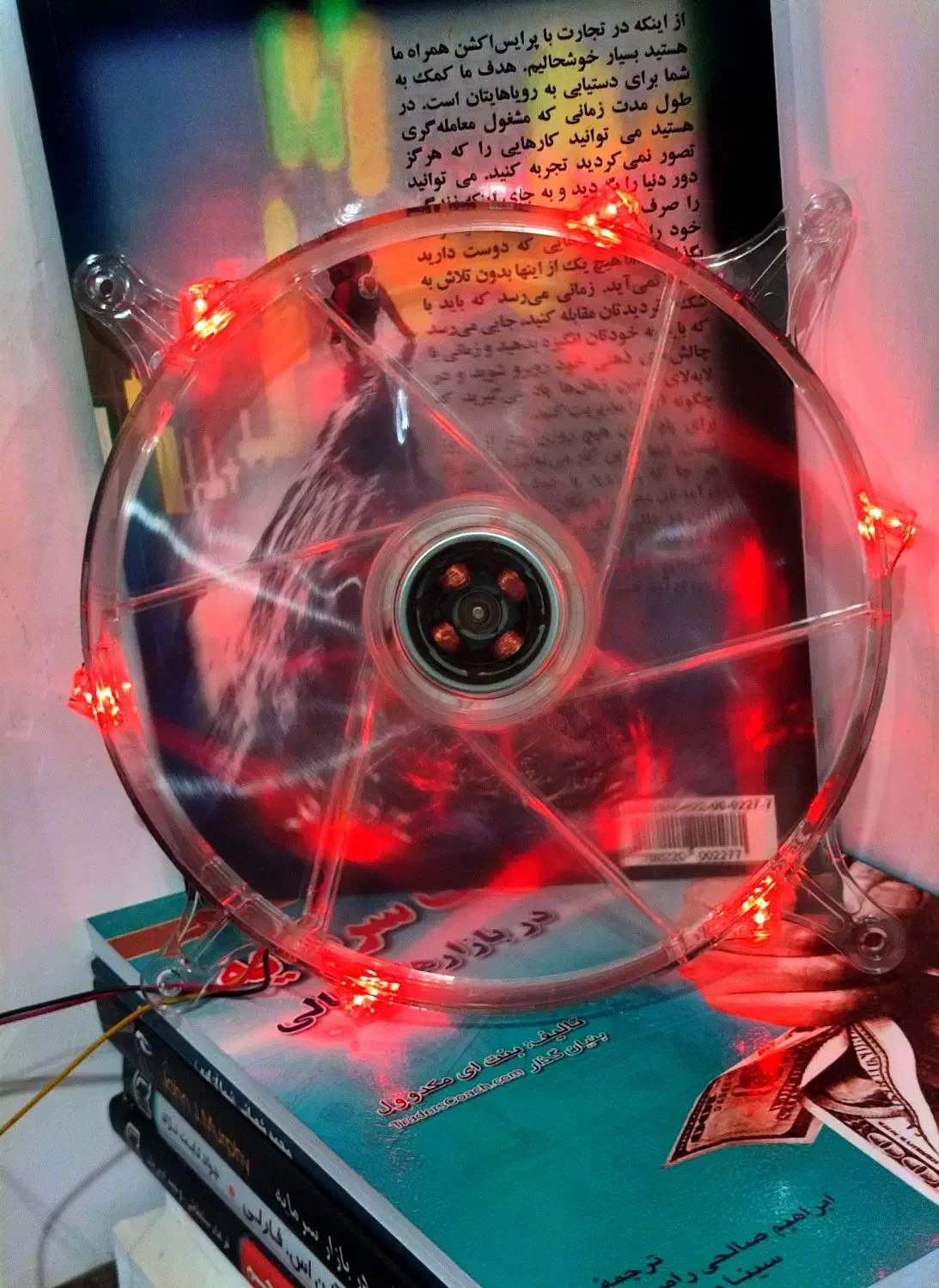 فن  ۳۰ سانتی|قطعات و لوازم جانبی رایانه|اصفهان, برازنده|دیوار