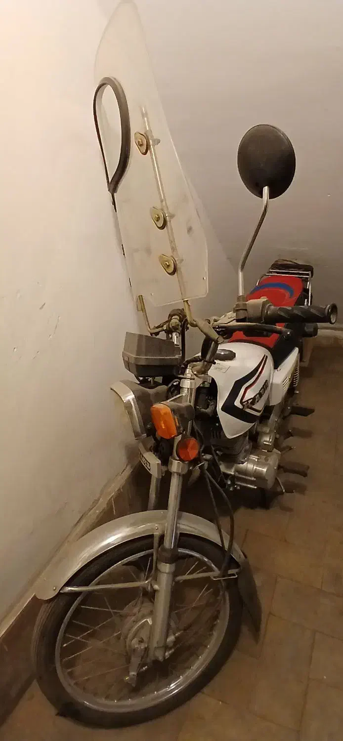 موتور سیکلت کبیر ۱۲۵ مدل ۹۷|موتورسیکلت|تهران, ارامنه|دیوار