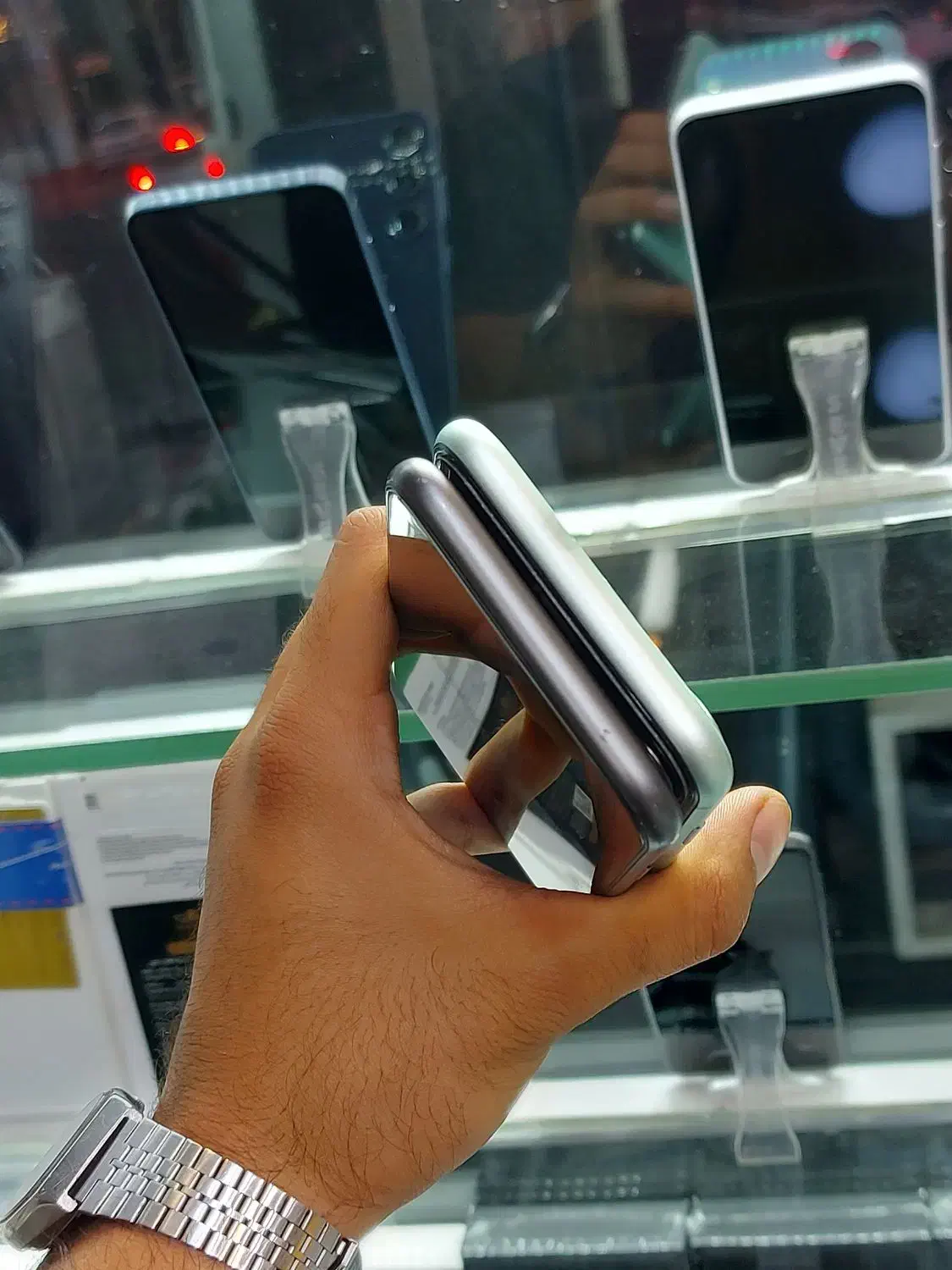 گوشی اپل iPhone 11 128 گیگابایت ZAA|موبایل|شیراز, خلیلی|دیوار