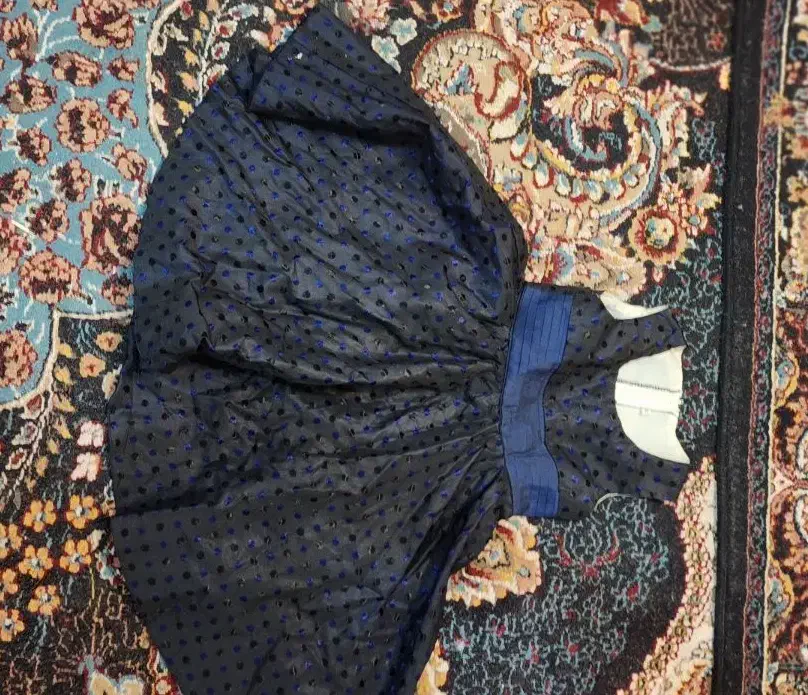 حراج باورنکردنی لباس دخترانه از 100 تا 300 تومن|کفش و لباس بچه|بروجن, |دیوار