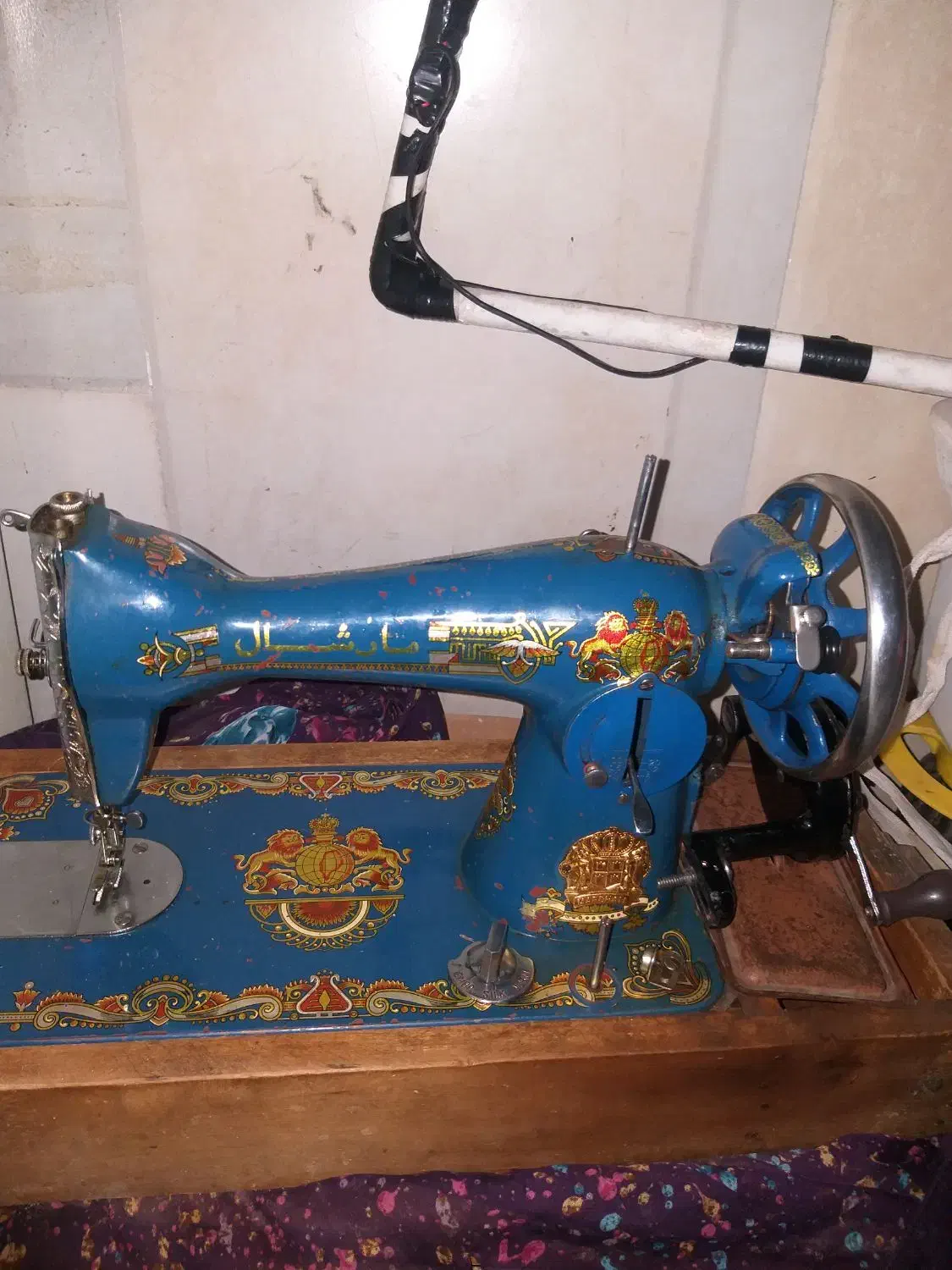 چرخ خیاطی قدیمی و دلر باربند چادر ماشین ضد اب|چرخ خیاطی و ریسندگی|قم, ولیعصر|دیوار