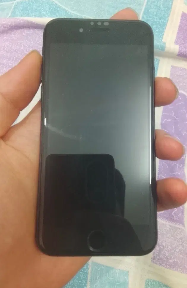 iPhone se2022|موبایل|شیراز, سینما سعدی|دیوار