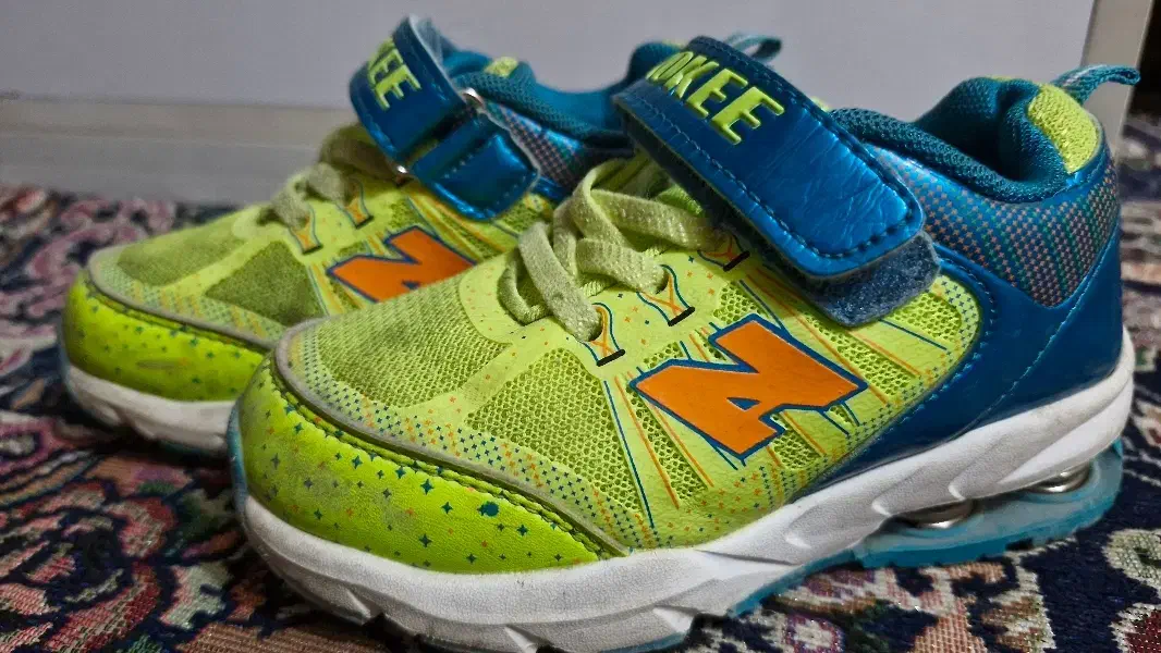 کفش بچگونه|کفش و لباس بچه|بهبهان, |دیوار