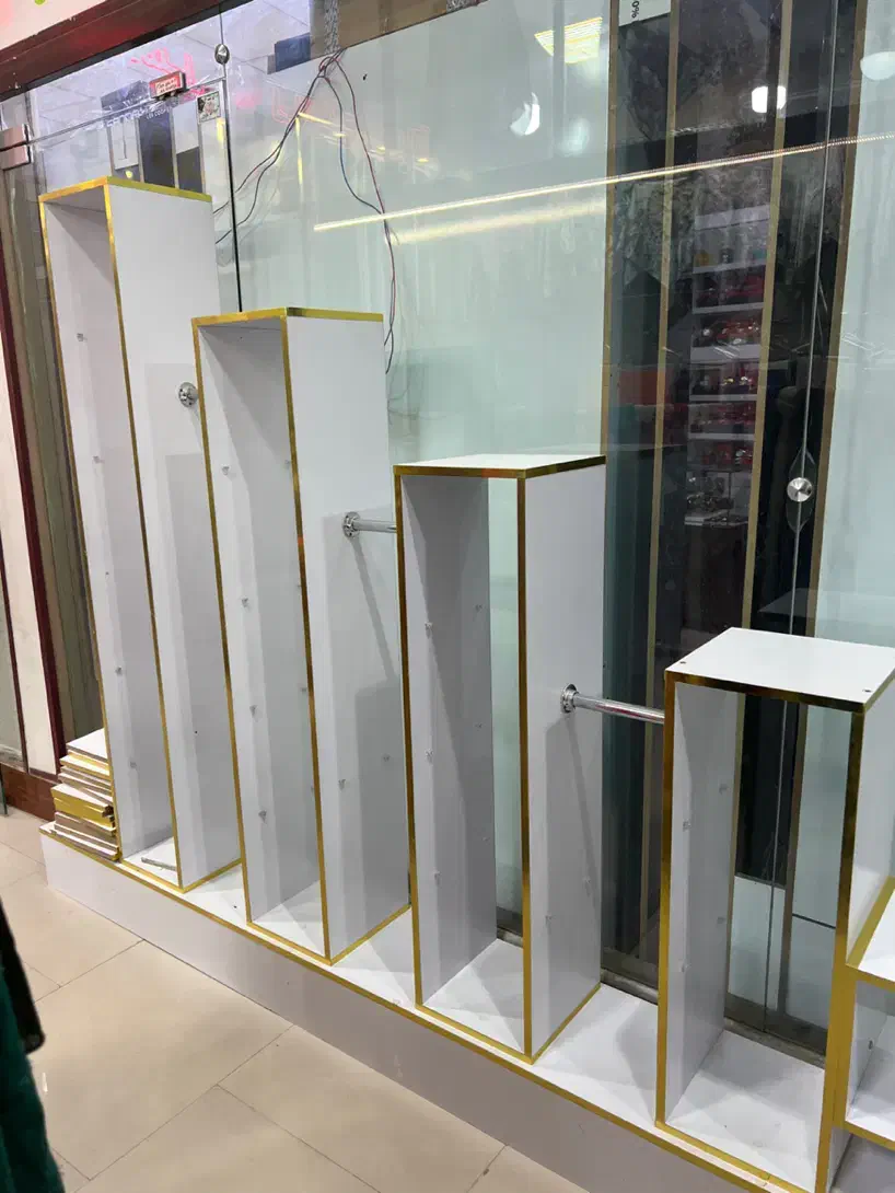 باکس|کتابخانه، شلف، قفسههای دیواری|گلستان (تهران), |دیوار