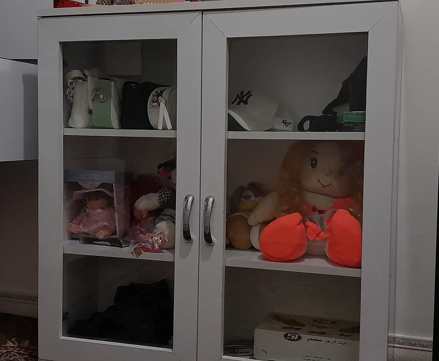 کتابخانه|کتابخانه، شلف، قفسههای دیواری|بهارستان, |دیوار