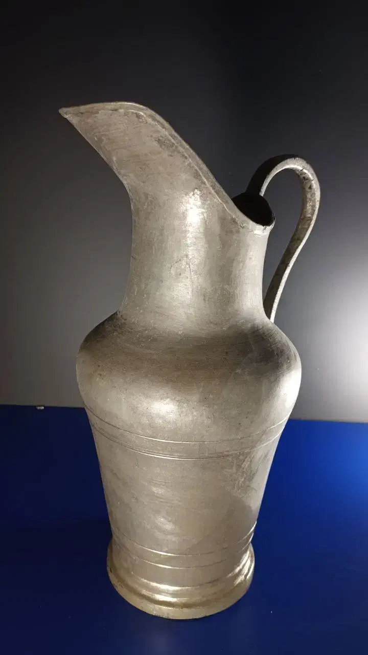 پارچ مسی قدیمی|کلکسیون اشیاء عتیقه|مشهد, ایثار|دیوار