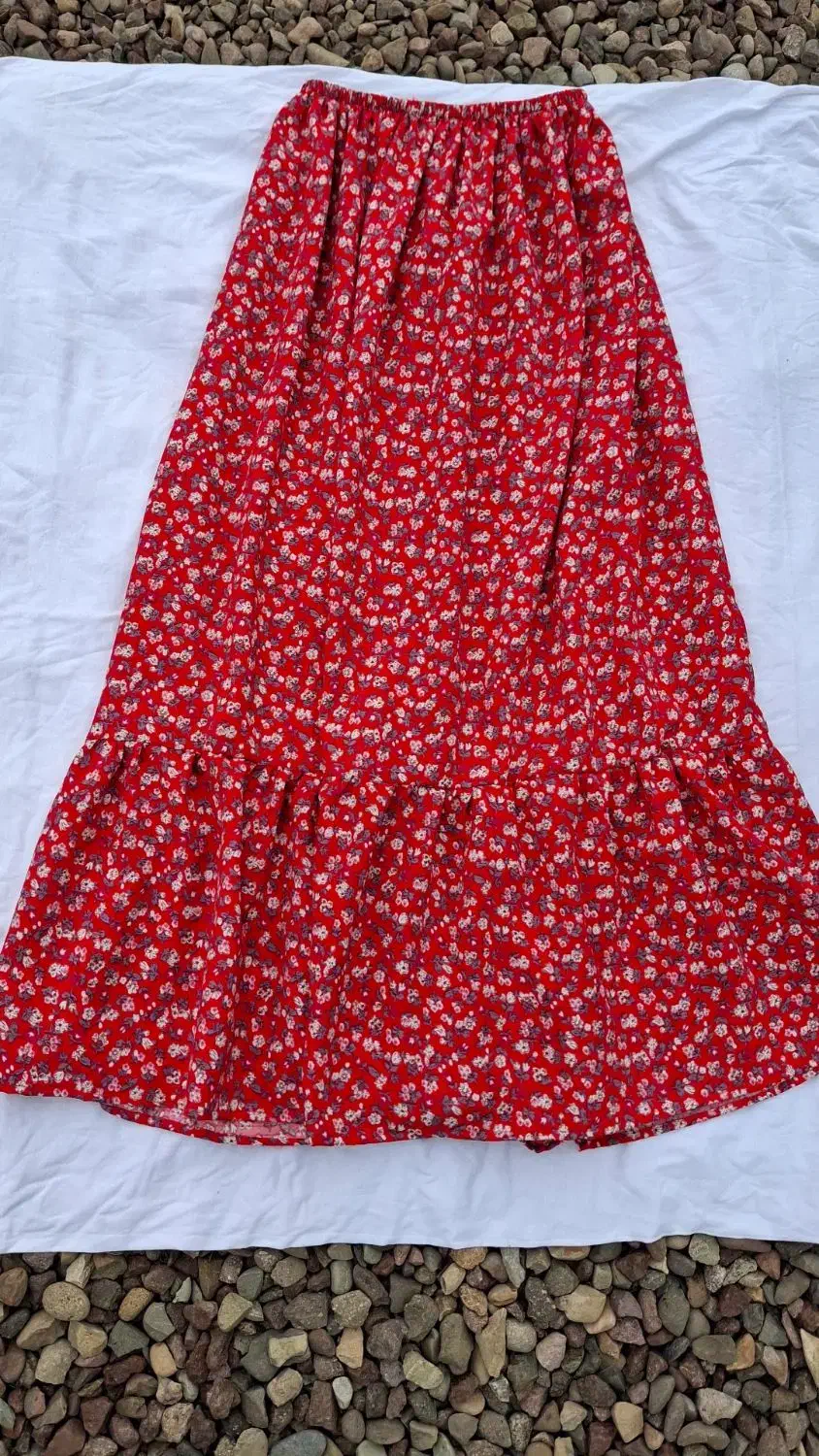 عمده دامن پفکی|لباس|فومن, |دیوار