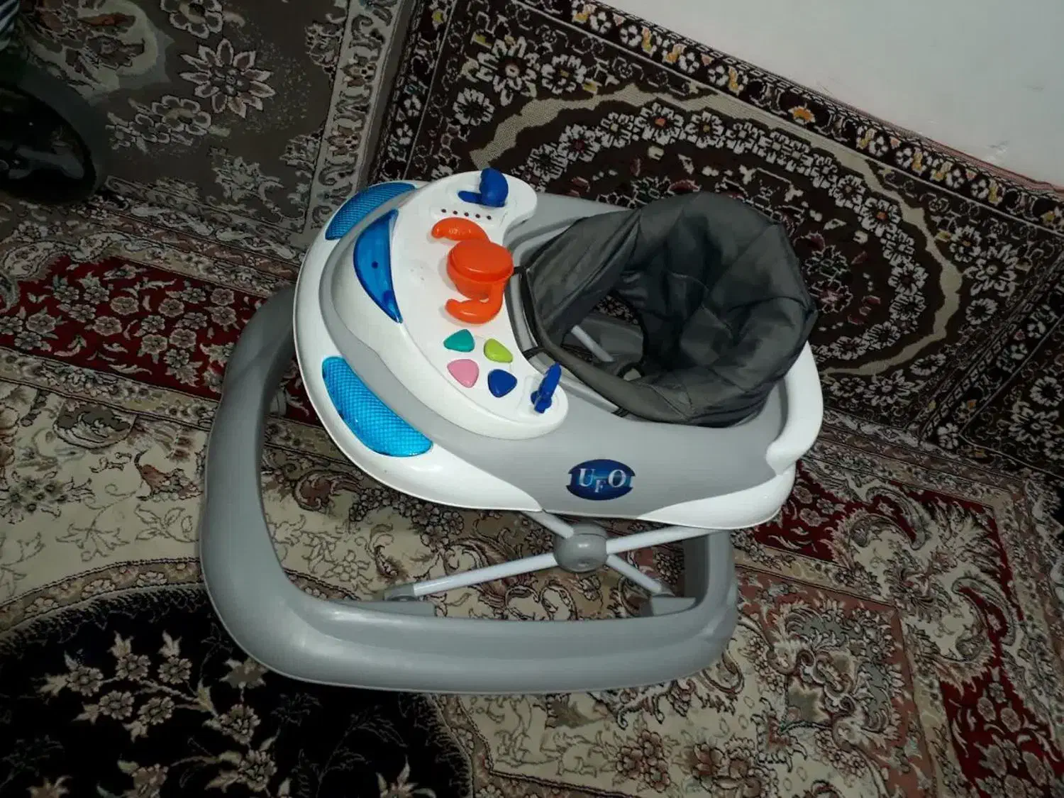 روروئک نو|کالسکه و لوازم جانبی|آمل, |دیوار