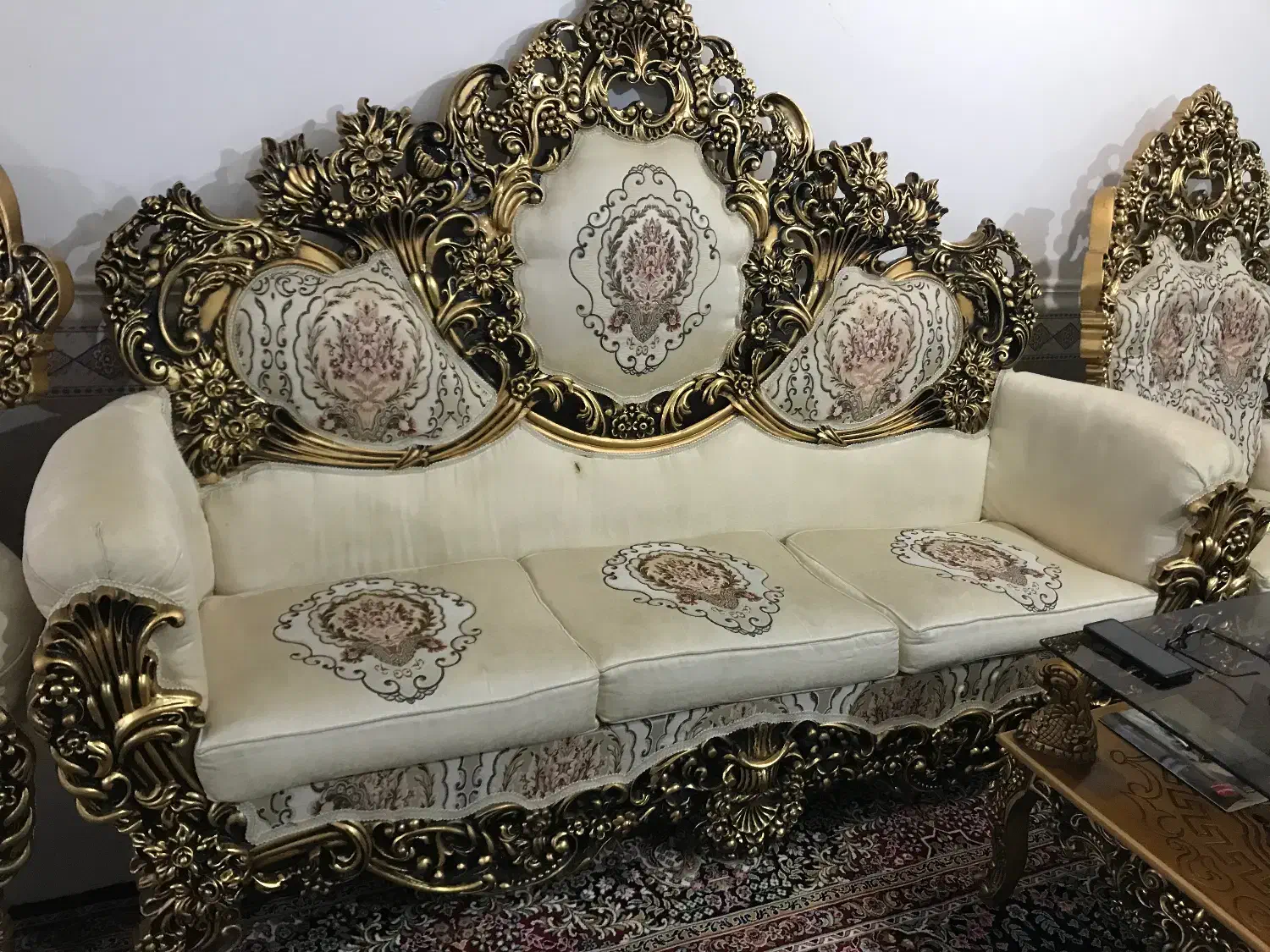 مبل سلطنتی با کیفیت و درجه یکی|مبلمان خانگی و میز عسلی|شبانکاره, |دیوار