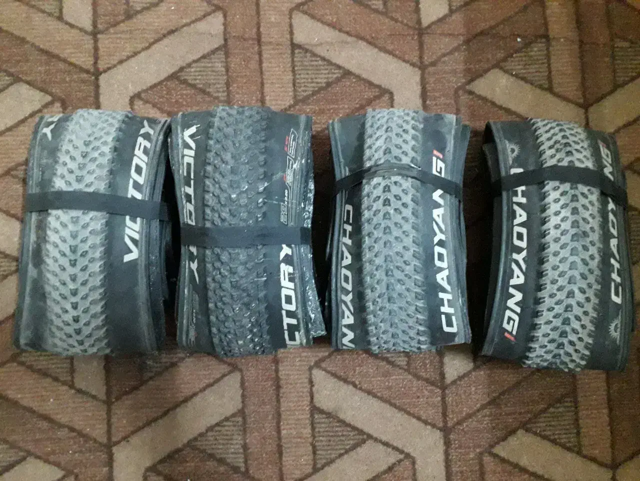 کفش دوچرخه کوهستان سایز۴ و کلاه.لاستیک۲۹|دوچرخه، اسکیت، اسکوتر|مشهد, امامیه (شهرک غرب)|دیوار