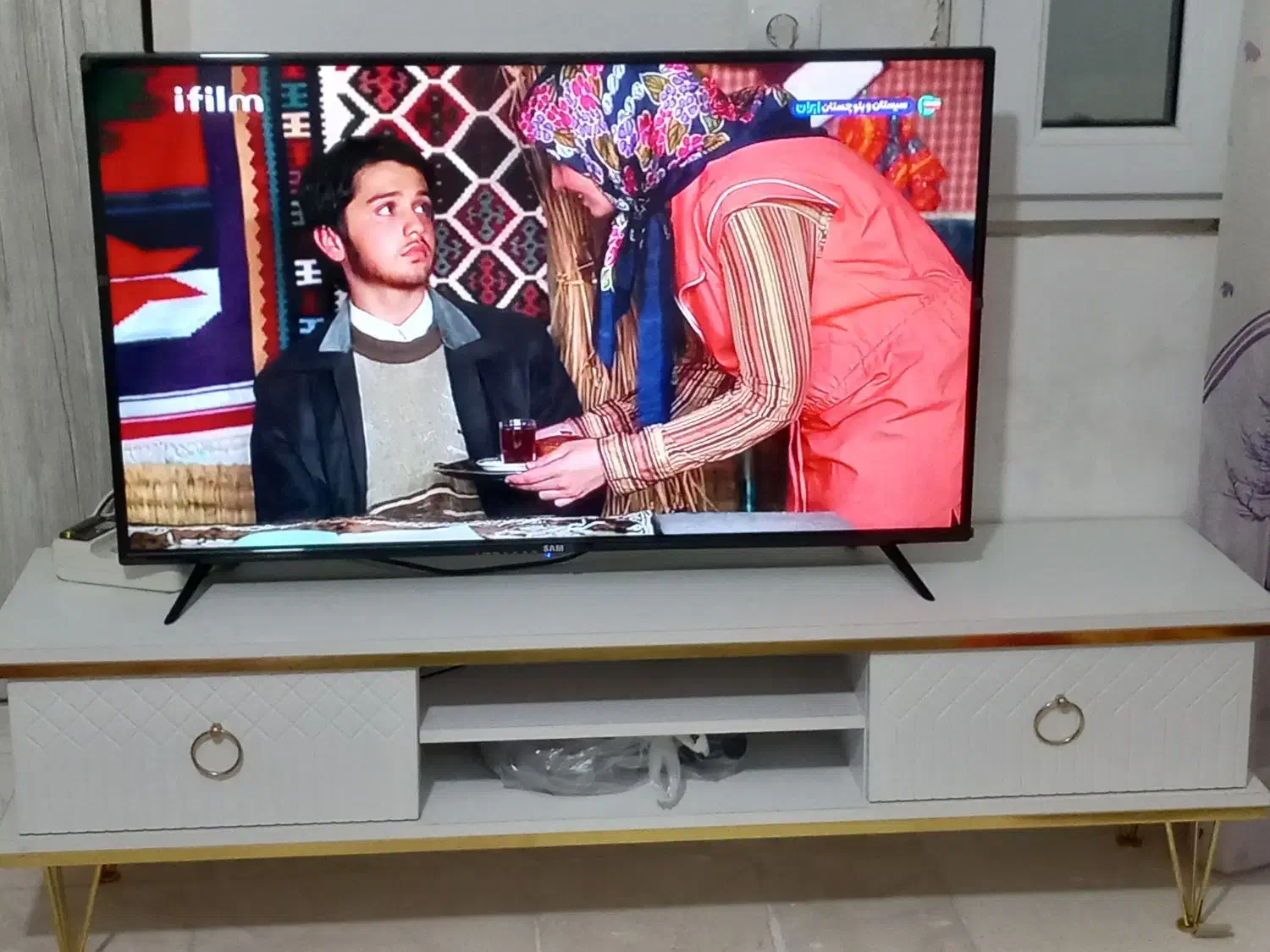 تلویزیون|تلویزیون و پروژکتور|اراک, |دیوار