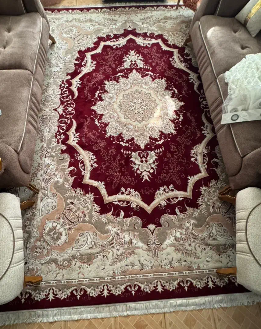 دو تخته فرش و میز تلویزیون|فرش|ساری, |دیوار