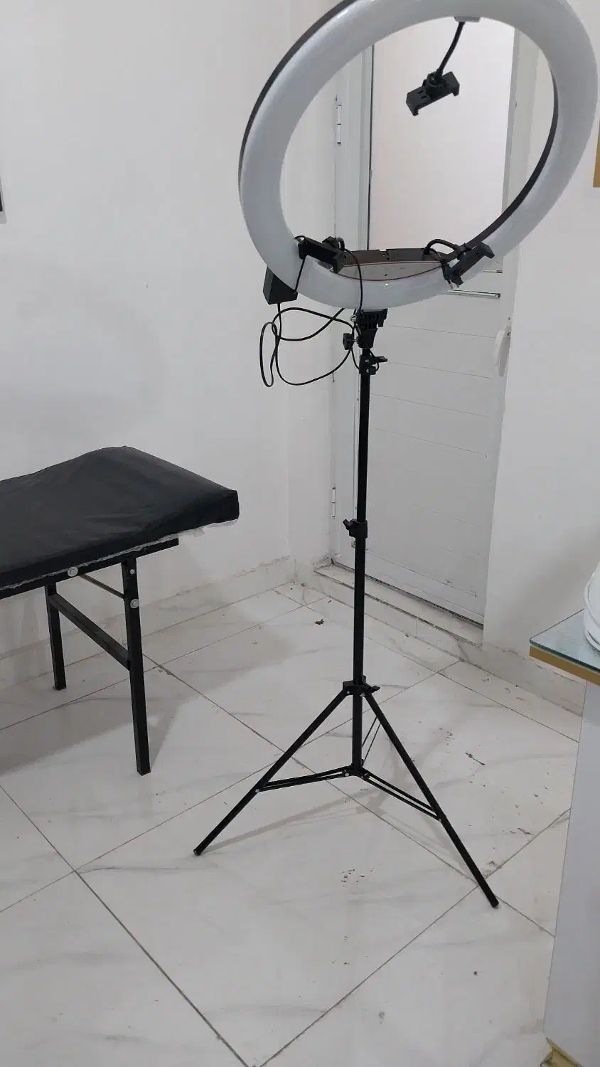 رینگ لایت کاملا نو.با سه رنگ نور و نور هفت رنگ|لامپ و چراغ|ارومیه, |دیوار