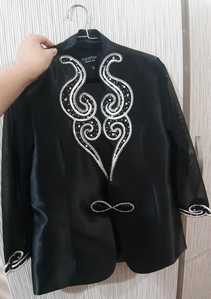 کت دامن|لباس|جهرم, |دیوار