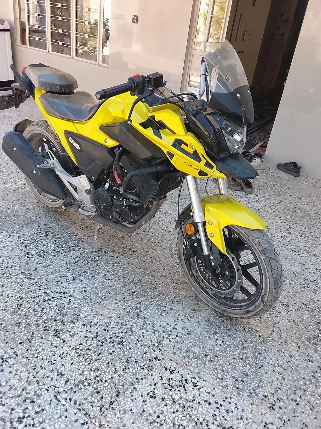 موتور بنلی 200|موتورسیکلت|فیروزآباد (فارس), |دیوار