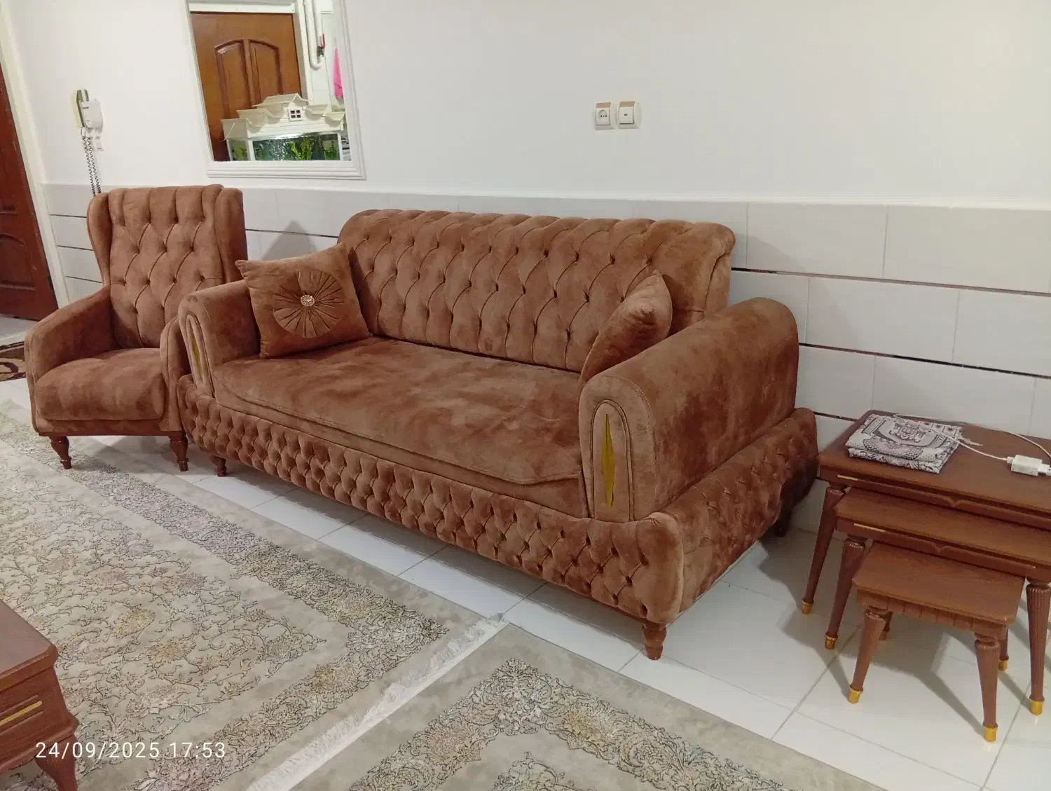 مبل هشت نفره و میز نهار خوری 6نفره در حد نو|مبلمان خانگی و میز عسلی|شهرضا, |دیوار