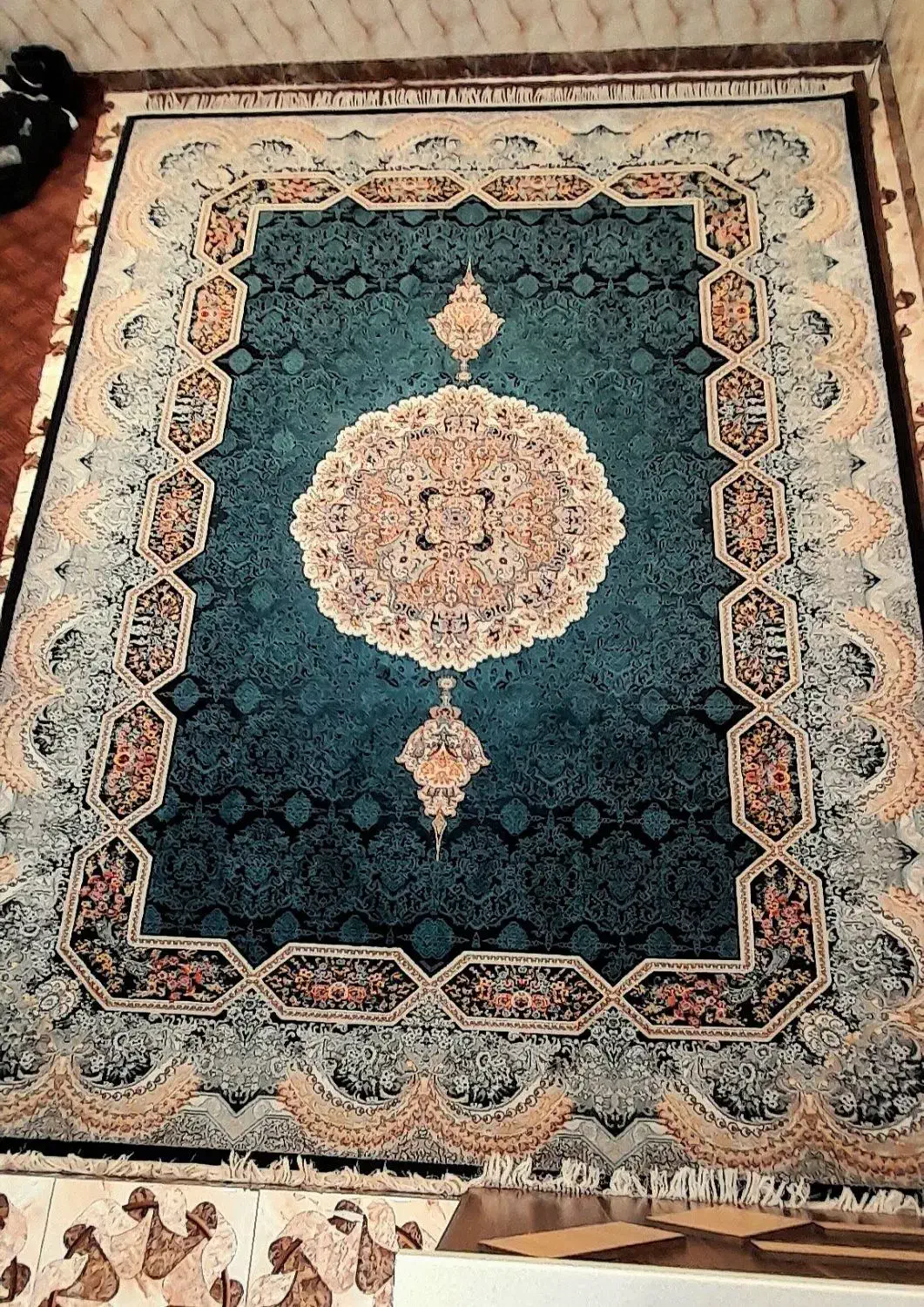 فروش 700شانه|فرش|باقرشهر, |دیوار