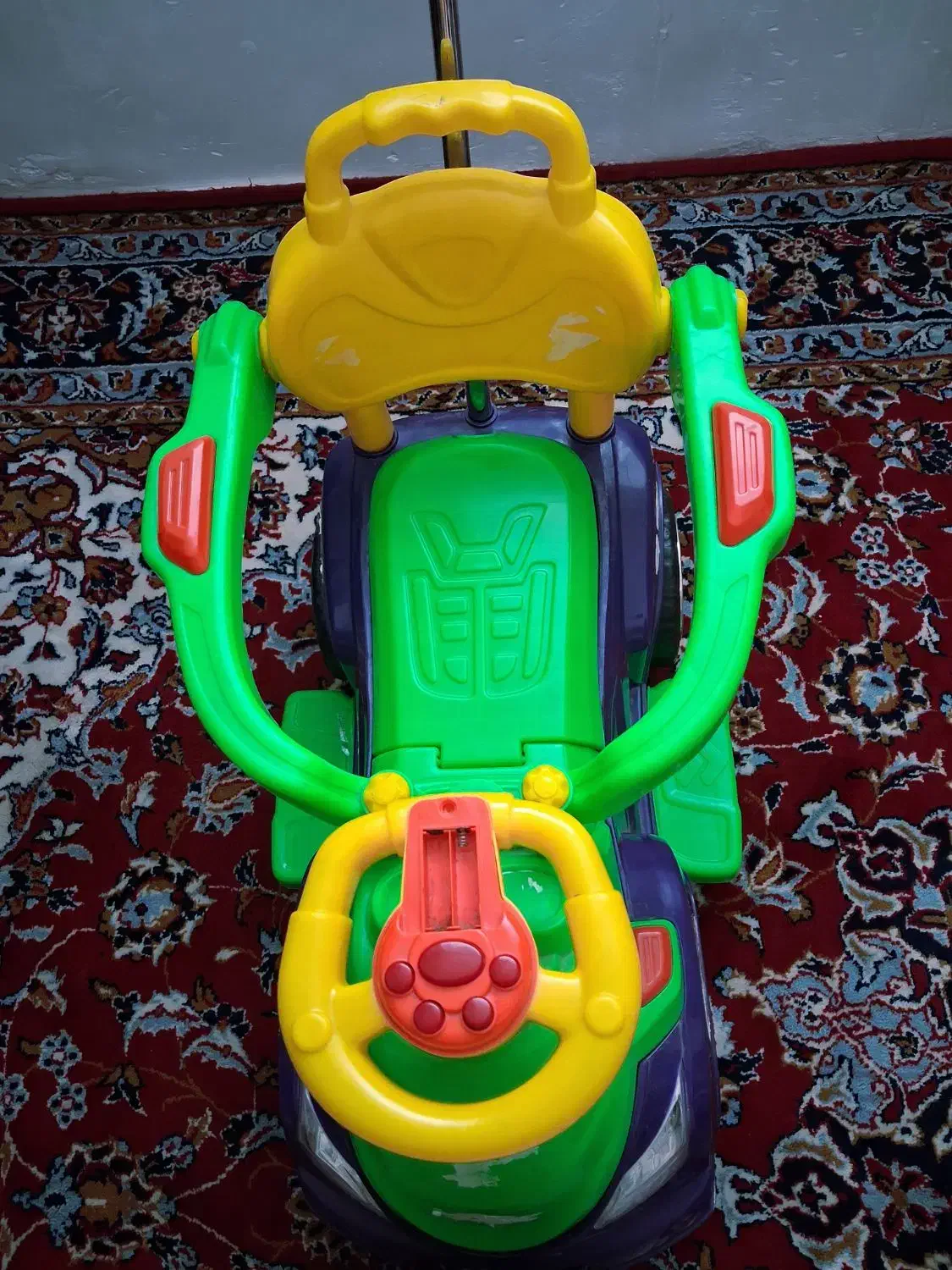 ماشین بچگانه|اسباب‌بازی بچه|میاندوآب, |دیوار