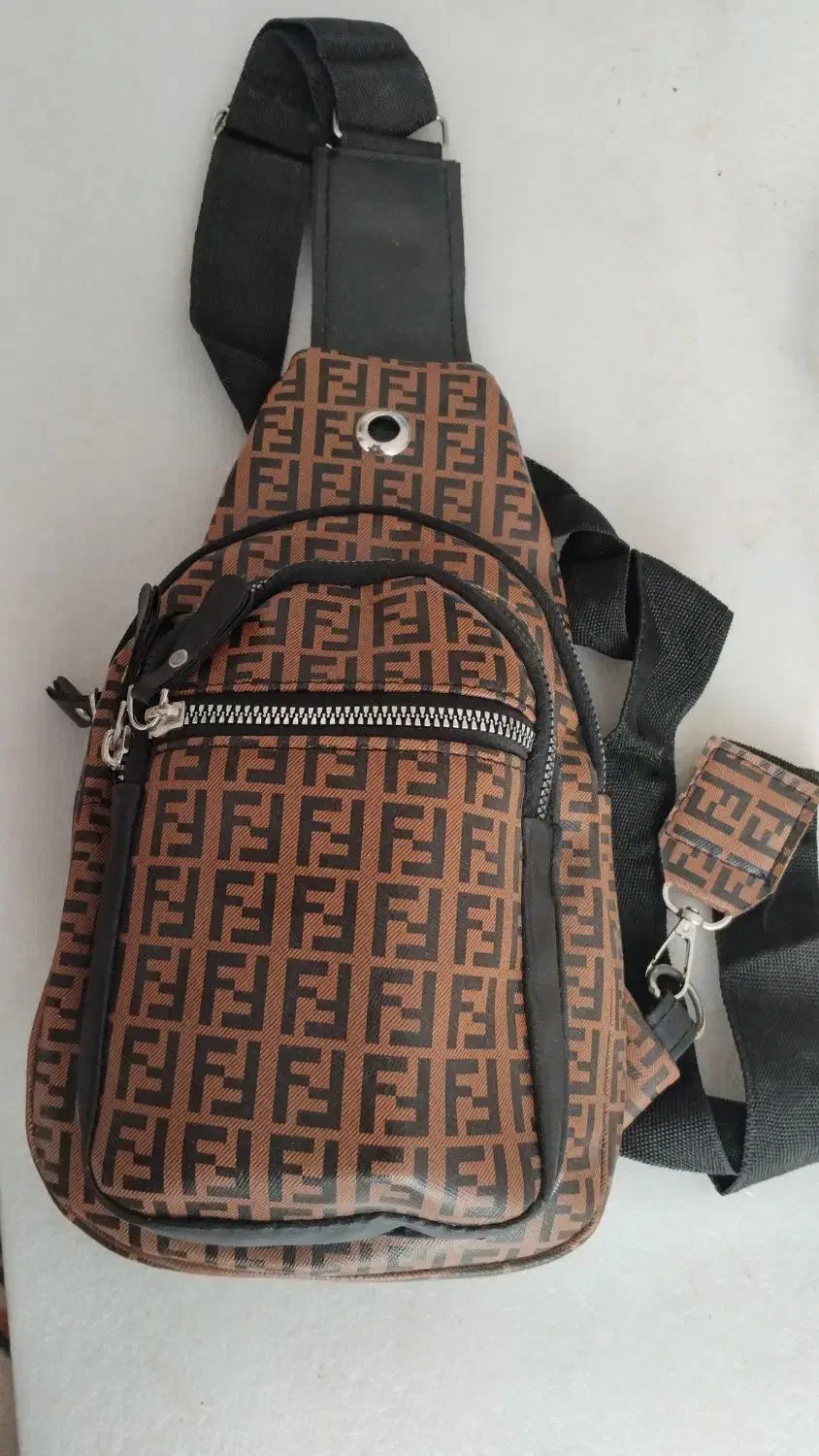 کیف رو دوشی|کیف، کفش، کمربند|نجف‌آباد, شیخ آباد|دیوار