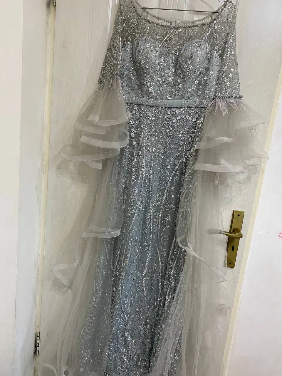 لباس مجلسی|لباس|رشت, پیرکلاچای|دیوار