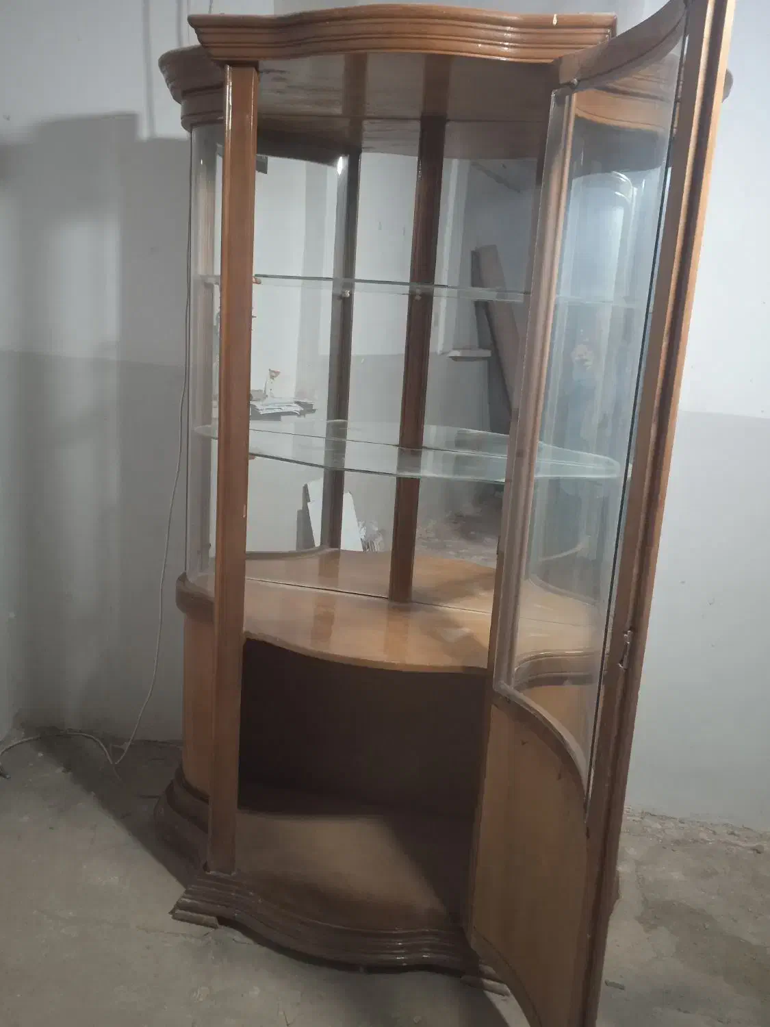 بوفه چوبی بزرگ|بوفه، ویترین، کنسول|فرمهین, |دیوار