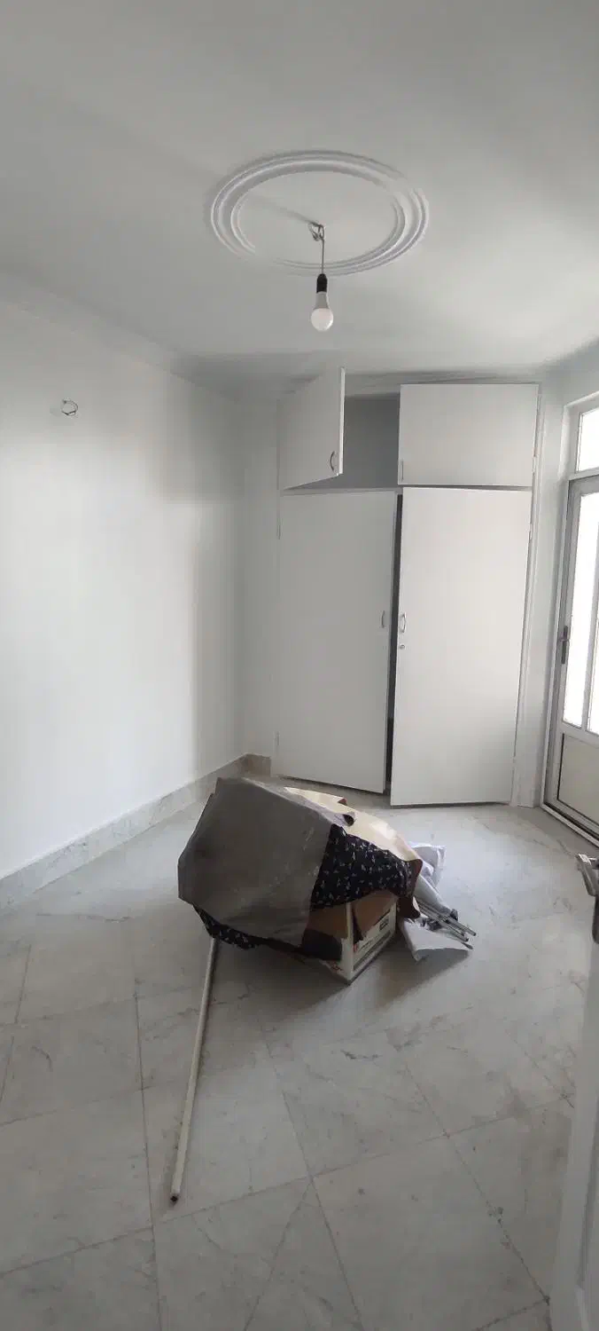 گلبرگ غربی. ابراهیم نژاد ۸۳ متر تکواحدی